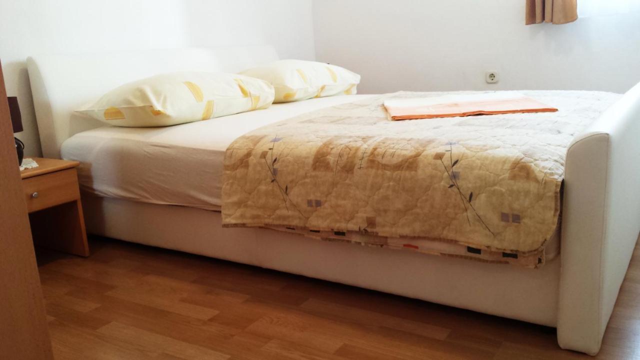 Apartments Sanda Tribunj Tribalj Pokój zdjęcie