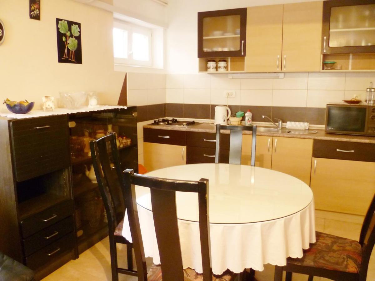 Apartments Sanda Tribunj Tribalj Pokój zdjęcie